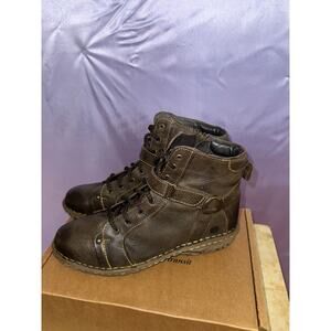 Born Leather Ankle Lace Up Boots Sz 11 RB